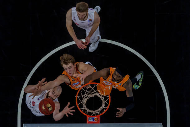 事中最受瞩 事中最受瞩