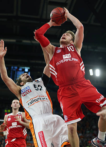 依旧保持高 依旧保持高